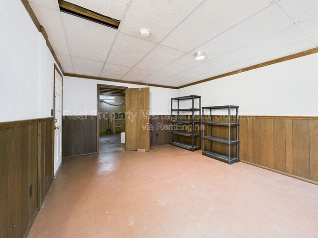 Building Photo - 1233 Pinehurst Rd