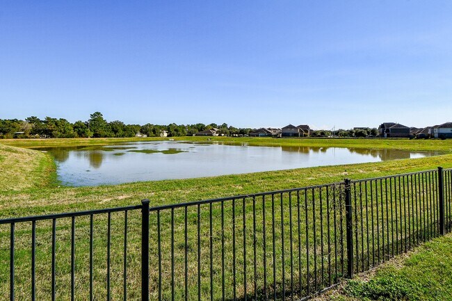 Building Photo - 15462 Signal Ridge Way