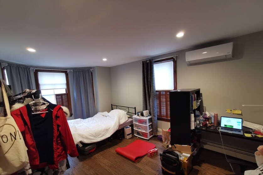 Building Photo - 230 Brookline St