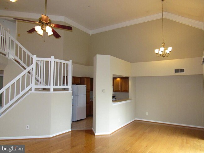 Building Photo - 6944 Ellingham Cir