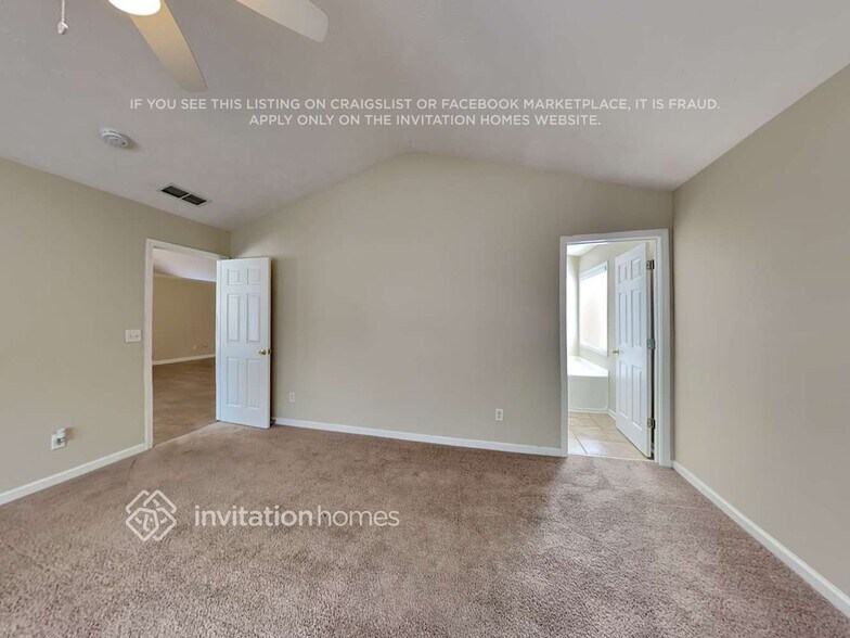 Building Photo - 3325 Wellbrook Dr