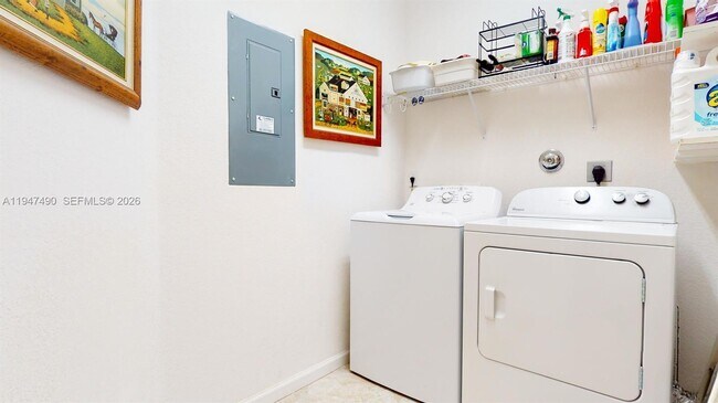 Building Photo - 7554 SW Herrington Ln