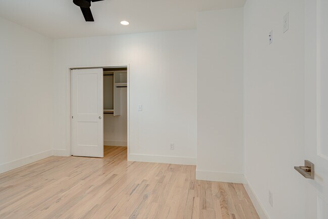 Building Photo - 405 Marshall St