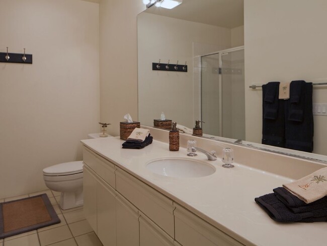 2nd Bathroom with Shower - 38613 Wisteria Dr