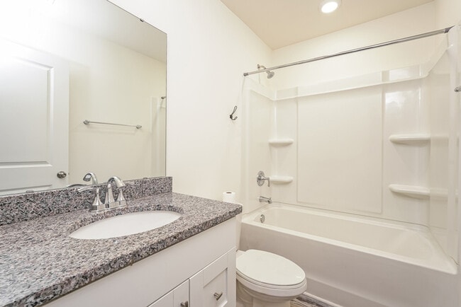 Building Photo - Fantastic 3bd/3ba home! Let yourself in!