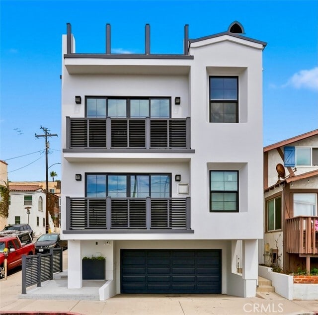 Building Photo - 2650 Hermosa Ave