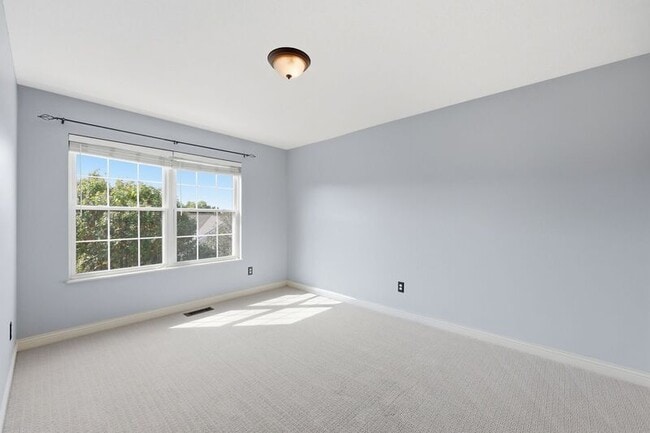 Building Photo - 5940 Meehan Rd