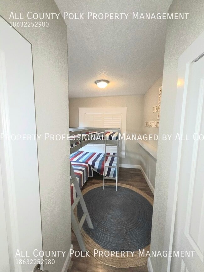 Building Photo - 838 E Orange St