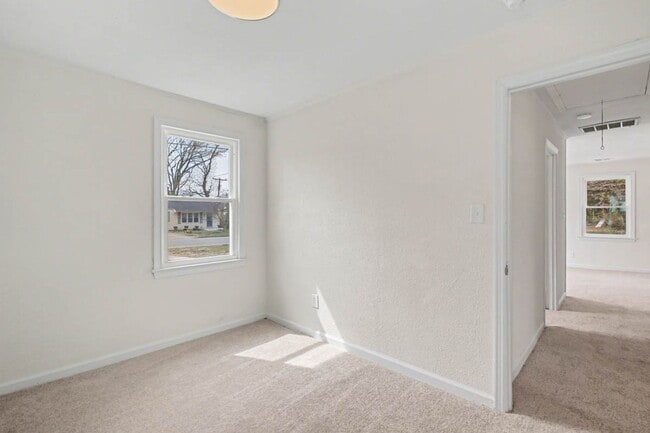 Building Photo - Renovated 3-Bedroom Home with Spacious Yard & Detached Garage