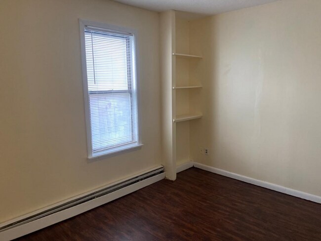 Building Photo - 464 Wethersfield Ave