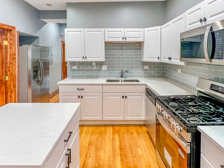 Building Photo - 3110 N Davlin Ct