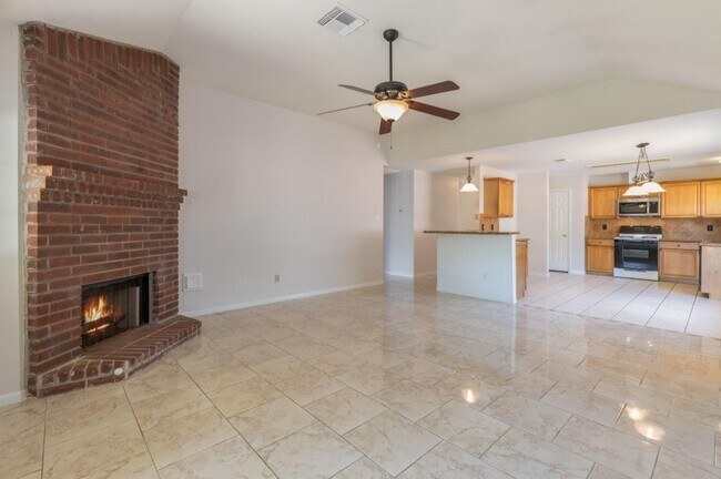 Building Photo - 21812 Whispering Forest Dr