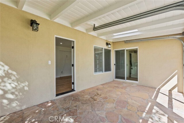 Building Photo - 1056 E Orange Grove Ave