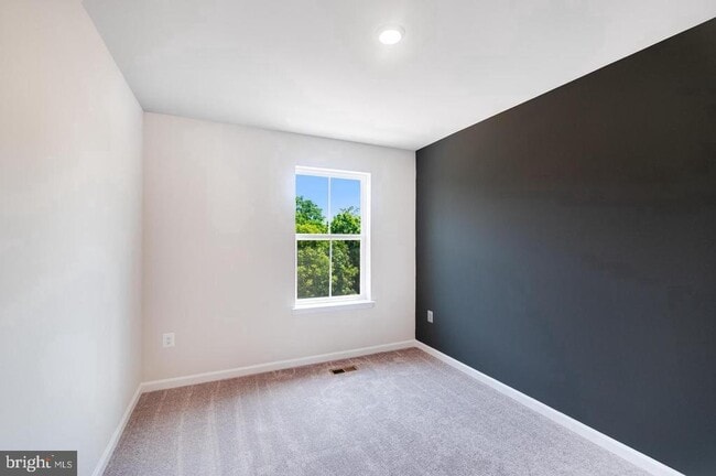 Building Photo - 64 Bigler Rd