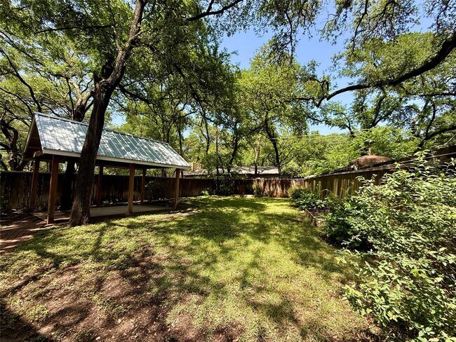 Building Photo - 5615 Shoal Creek Blvd