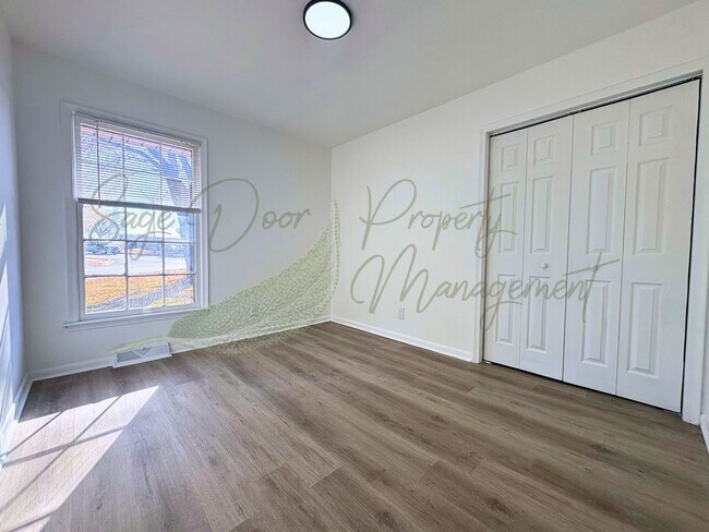 Building Photo - BEAUTIFUL HOME IN KANSAS CITY KANSAS