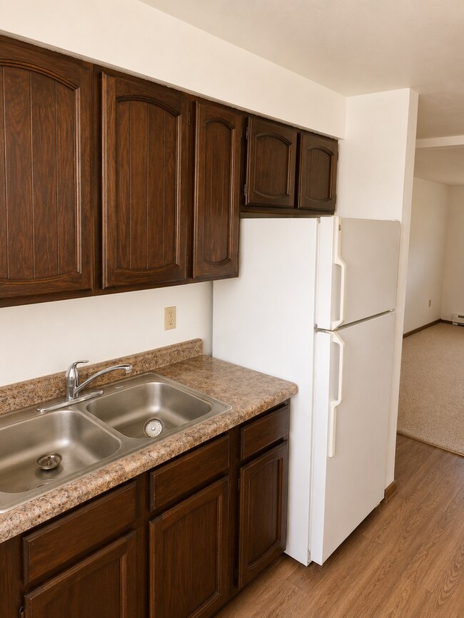Building Photo - Tremont Apartments