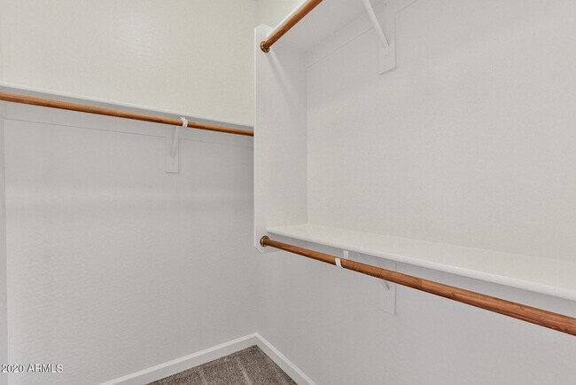 Building Photo - 4484 S Ellesmere St