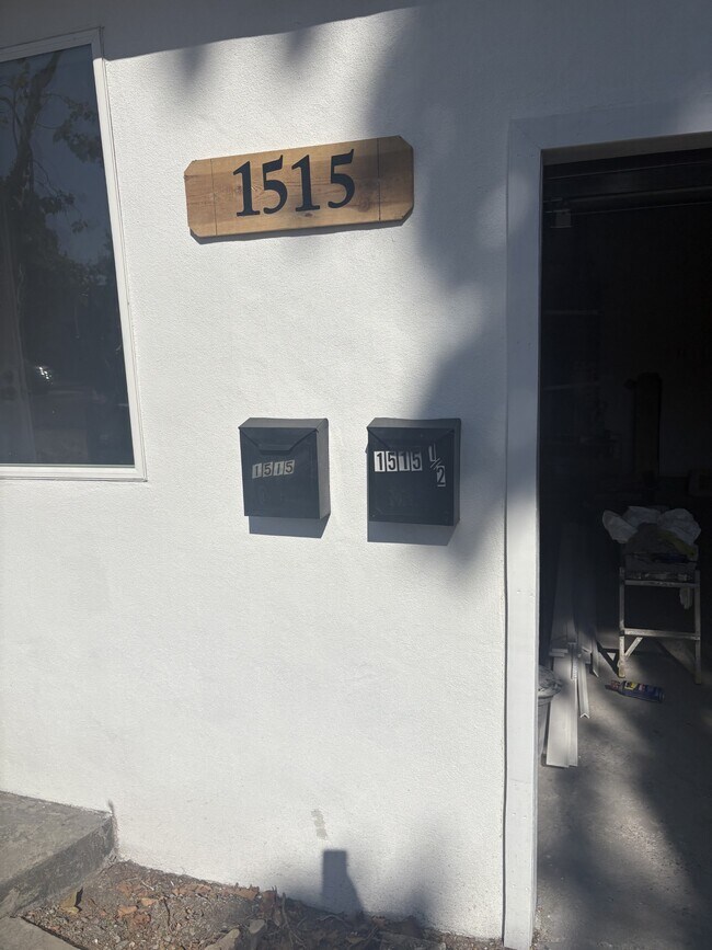 Primary Photo - 1515 Bristol Ave