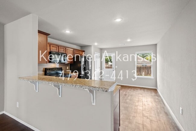 Building Photo - Gorgeous 4 bedroom home!