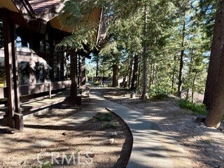 Building Photo - 872 Sierra Vista Dr