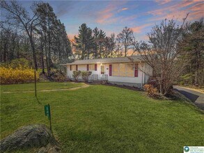 Building Photo - 308 Hemlock Ln