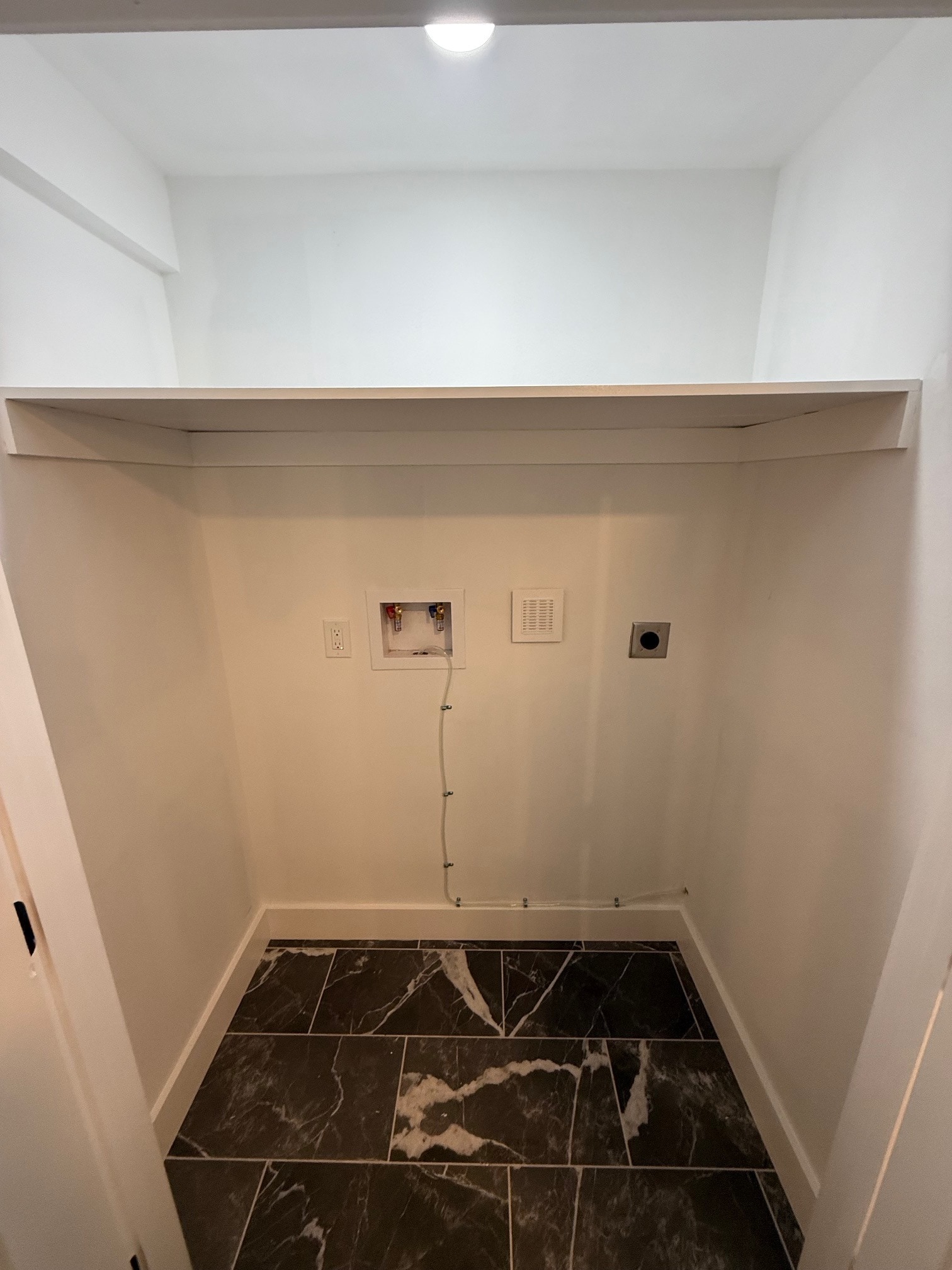 Building Photo - 46 High St