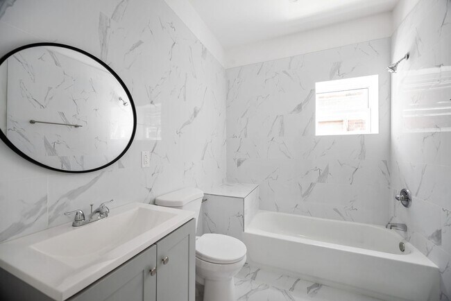 Building Photo - 2844 N 24th St