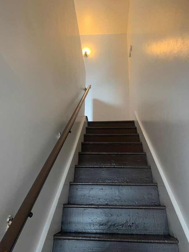 Building Photo - 30 N Belvidere Ave