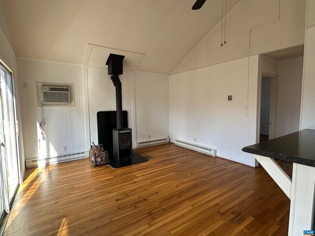 Building Photo - 2432 Eastham Hill