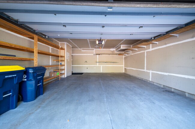 Building Photo - 15645 Float Ct