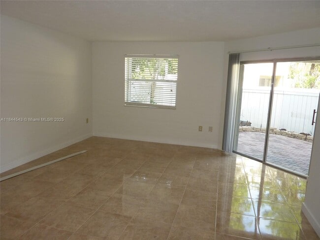Building Photo - 4535 SW 68th Ct Cir