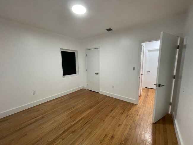 Building Photo - 2000 SW 17th St