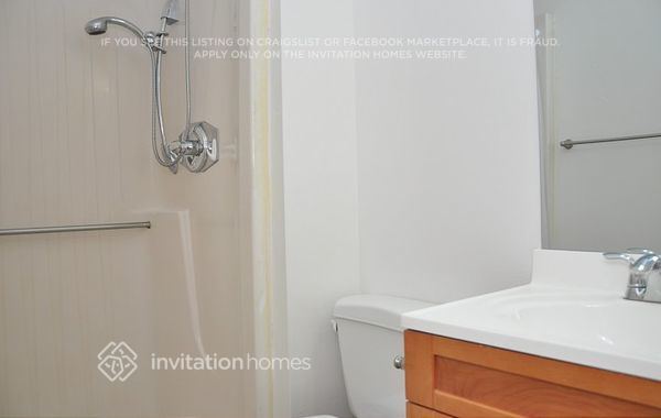 Building Photo - 7714 SW 6th Ct