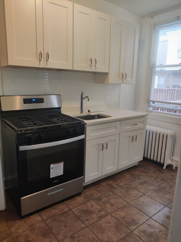 Building Photo - 1708 67th Ave