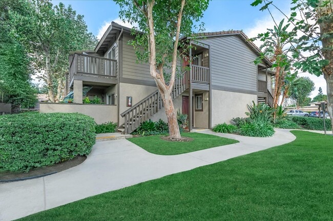 Building Photo - Pinecrest Apartment Homes