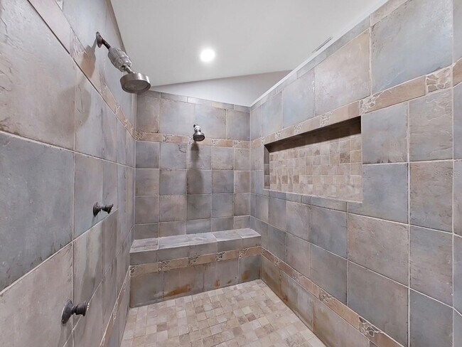 Building Photo - 4313 W Granada St