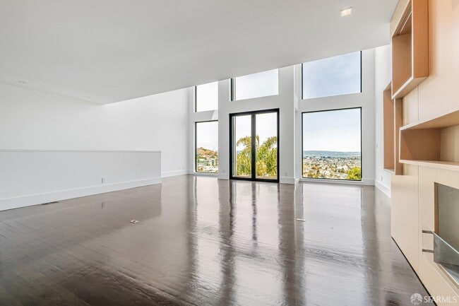 Building Photo - 69 Uranus Terrace