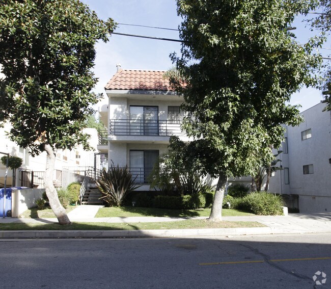 Building Photo - 4220 Arch Dr