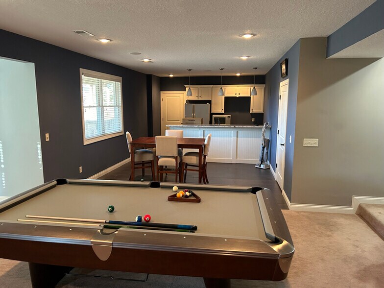 Building Photo - 6078 Shawnee Ct