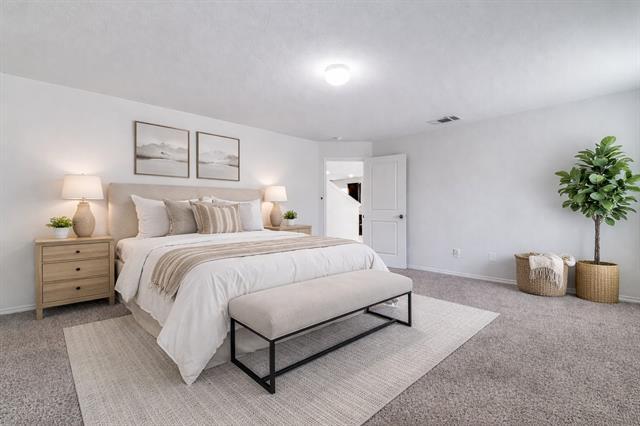 Building Photo - 914 Decker Dr