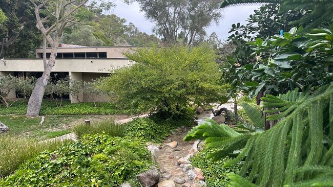 Building Photo - 6202 Friars Rd