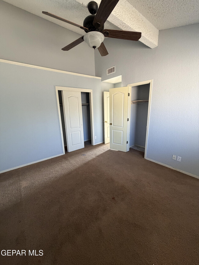 Building Photo - 8613 Pilgrimage Cir