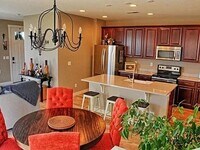 Building Photo - Outstanding Townhome W/ Large 3 Bed- 2.5 B...