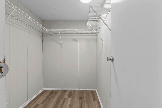 Building Photo - 100 Caviness Dr