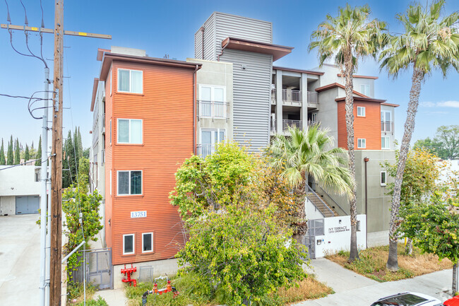 Building Photo - Ivy Terrace