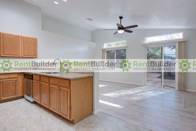 Building Photo - FALL SPECIAL: RENT THIS BEAUTIFUL HOME NOW!