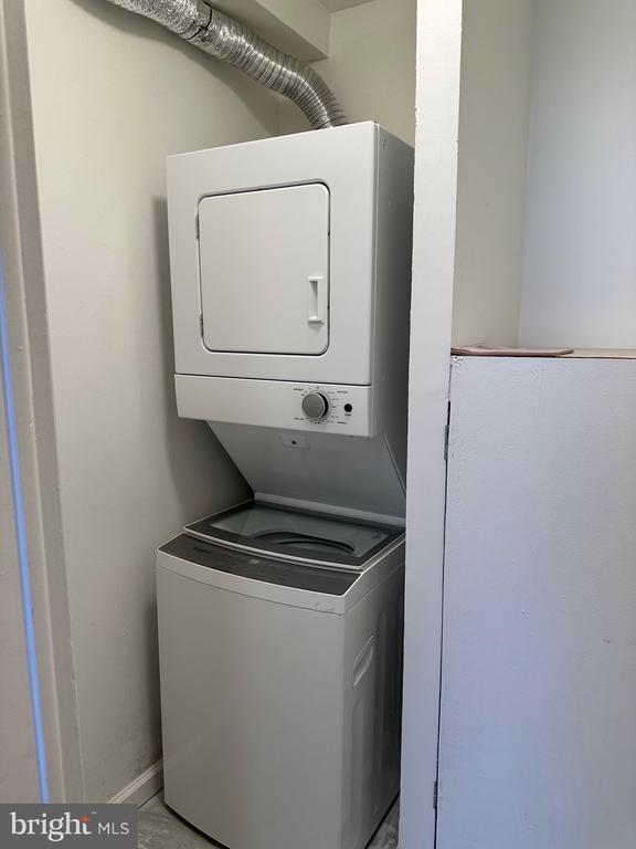 Building Photo - 12135 Academy Rd