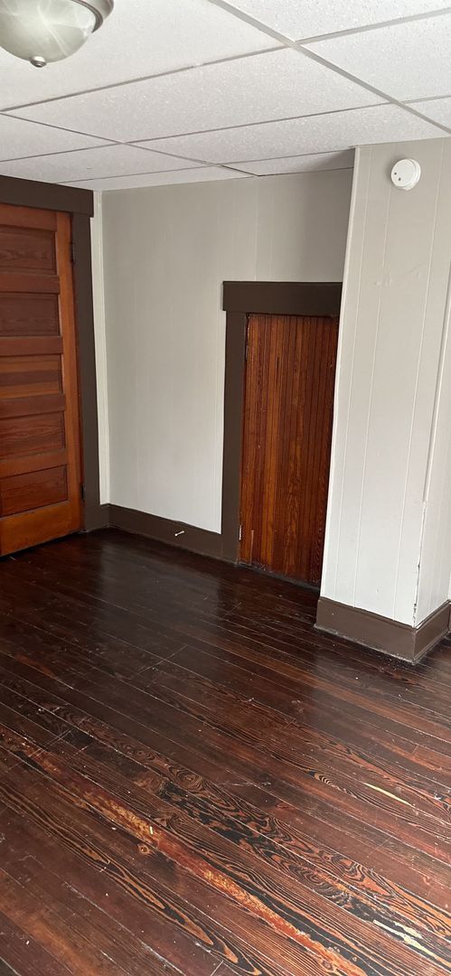 Building Photo - **Deposit Special $500** 526 Brandt 3BR/1B...