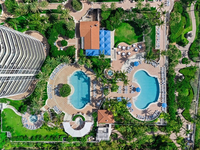 Building Photo - 3200 N Ocean Blvd